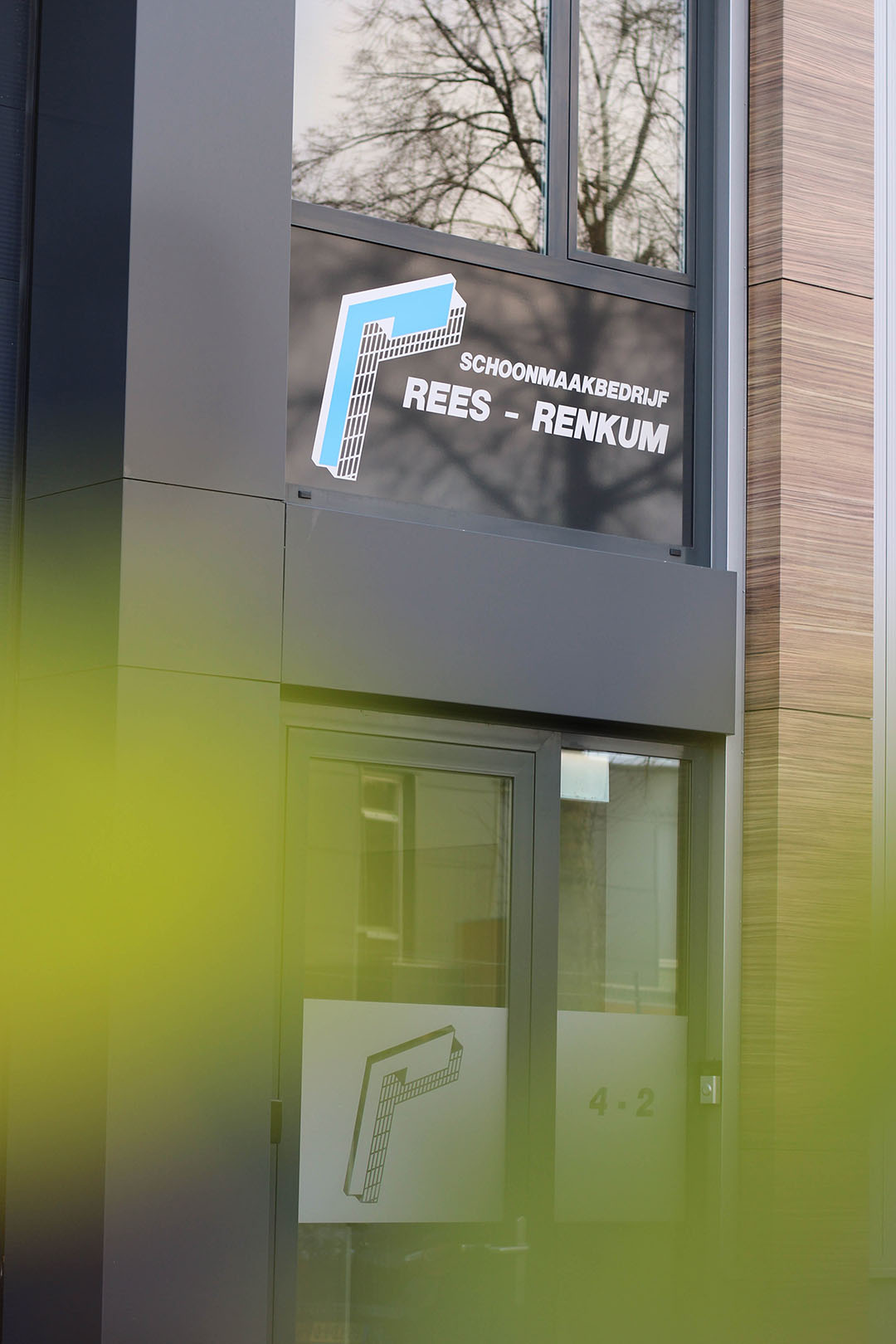 Schoonmaakbedrijf Rees Renkum voorkant pand